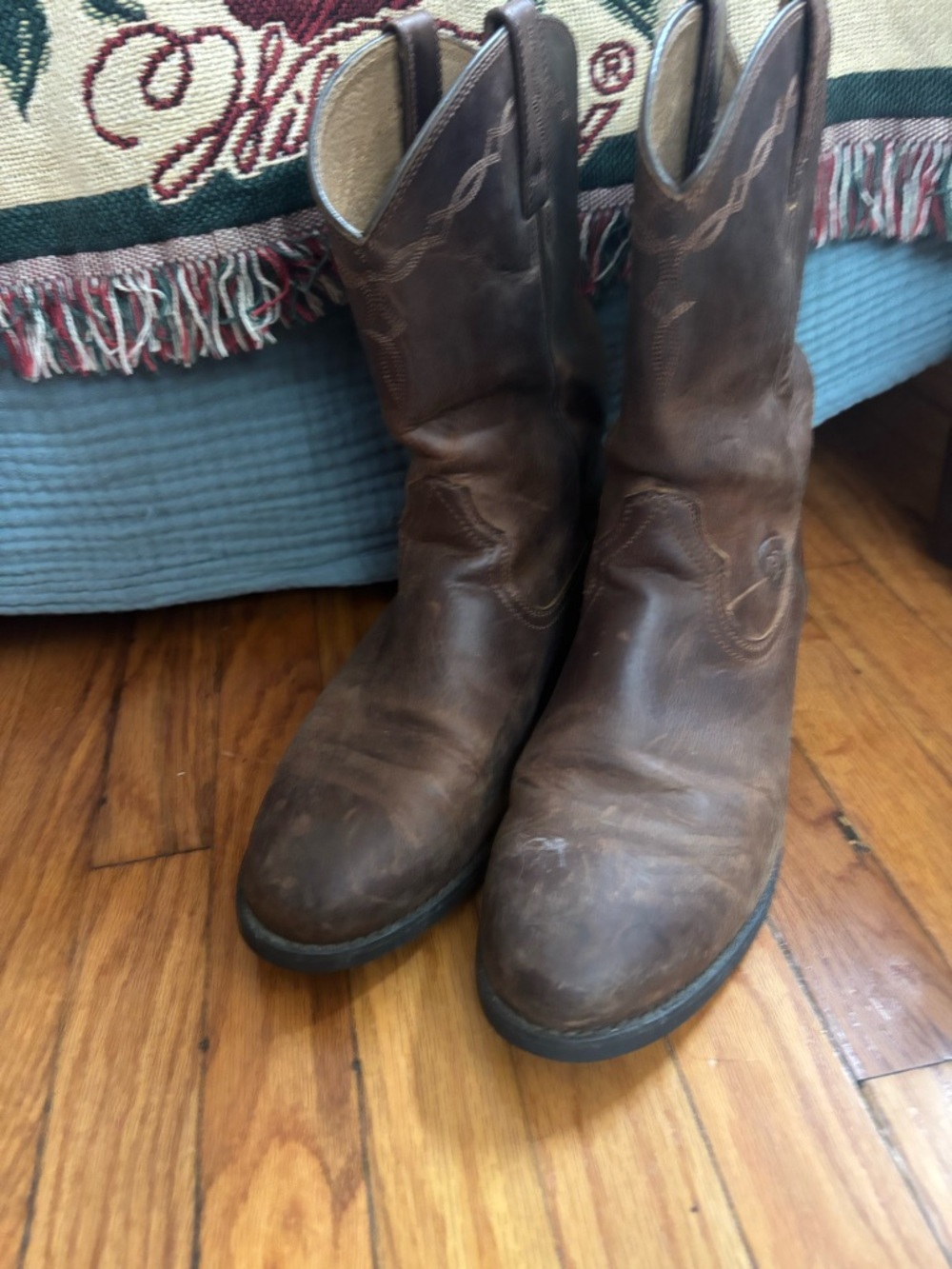 Brown Leather Ariat Cowboy Boots